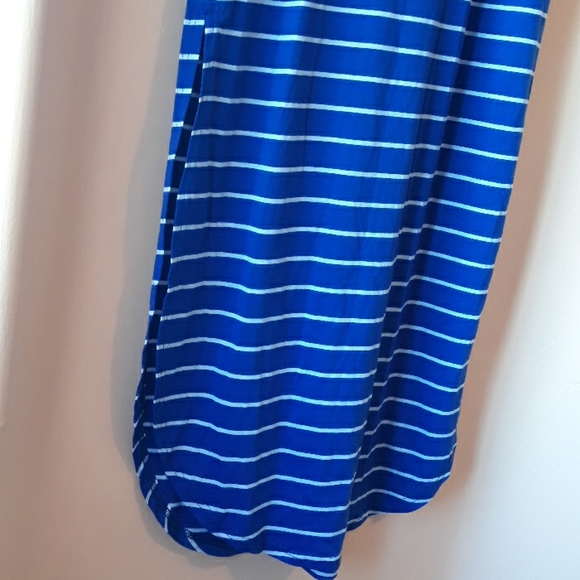 Woman’s T-shirt dress - Picture 3 of 7